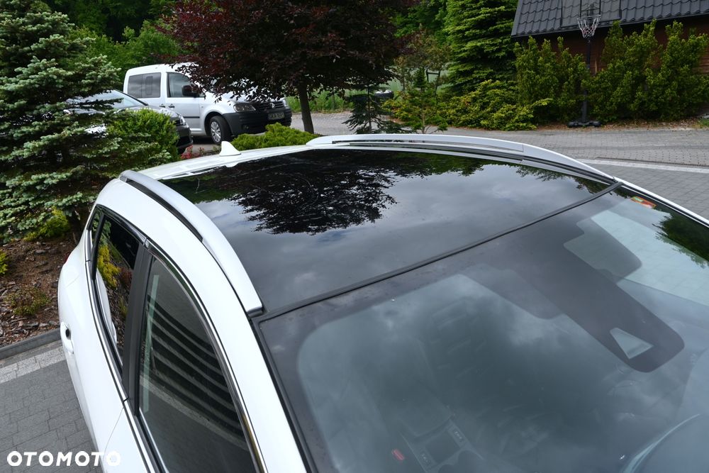 Nissan Qashqai 1.7 dCi 4x4 Tekna+ Xtronic - 14