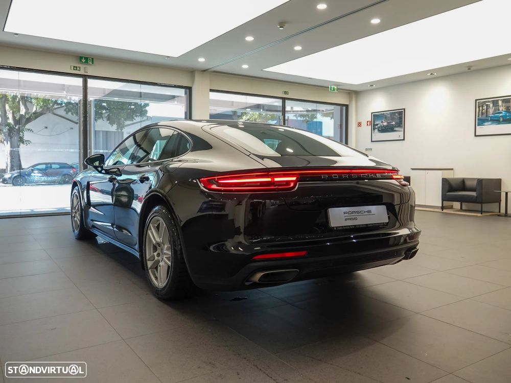 Porsche Panamera 4 E-Hybrid - 3
