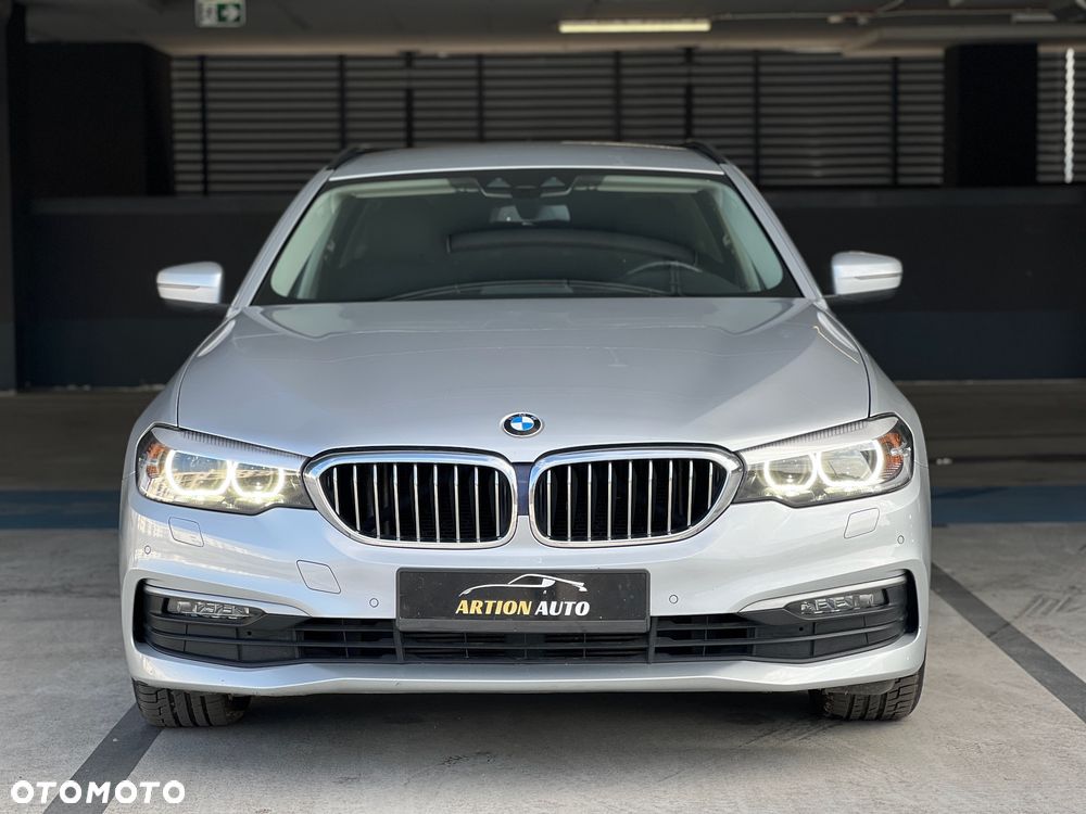 BMW Seria 5 530d xDrive Sport Line - 4