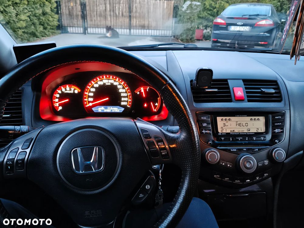 Honda Accord 2.0 Comfort - 26