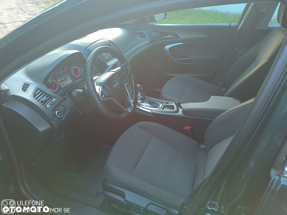 Opel Insignia - 25