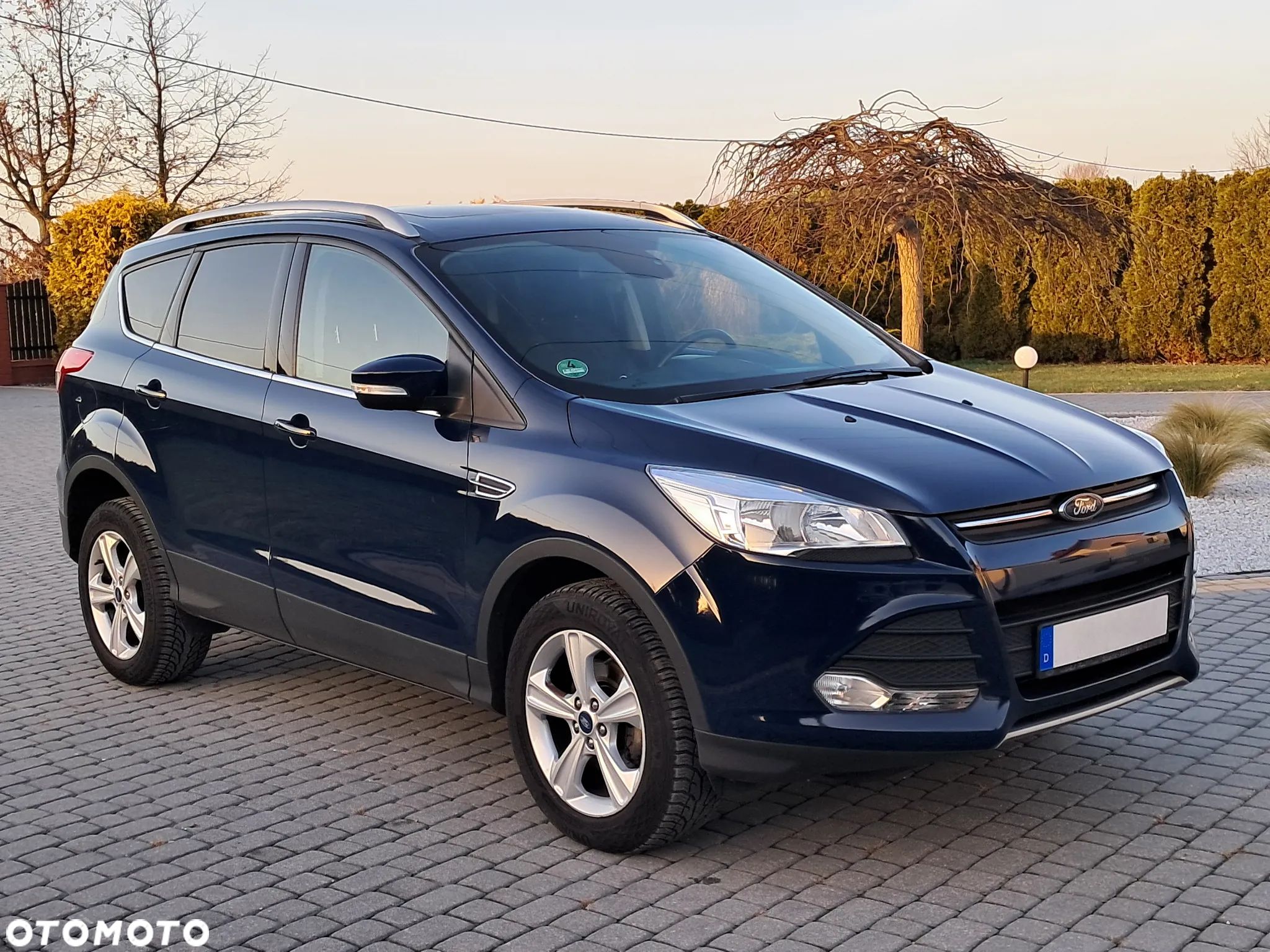 Ford Kuga - 1