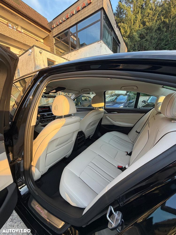 BMW Seria 5 520d Aut. Luxury Line - 11