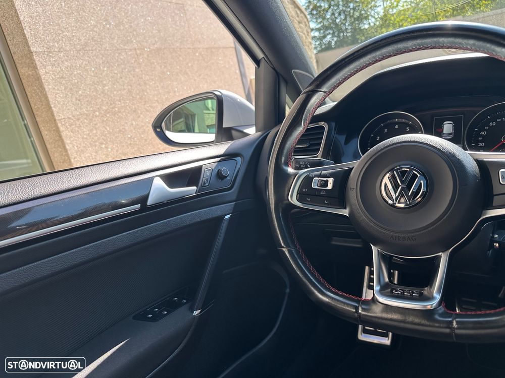VW Golf 2.0 TSi GTi DSG Performance - 13