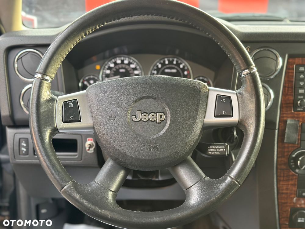 Jeep Commander 5.7 V8 HEMI Automatik Limited - 15