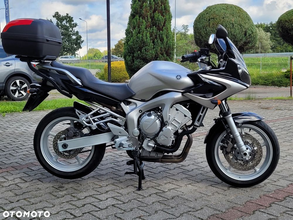 Yamaha FZ6 - 4