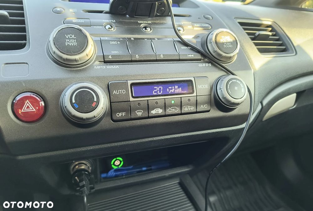 Honda Civic 1.8 Executive - 15