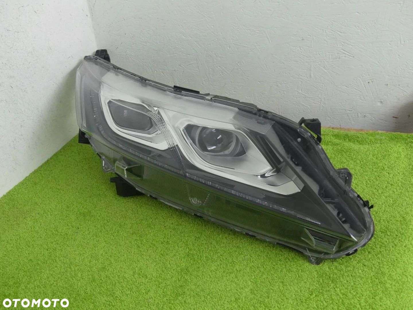 Lampa Przód Prawa Eclipse Cross Full Led 17- Ładna - 1