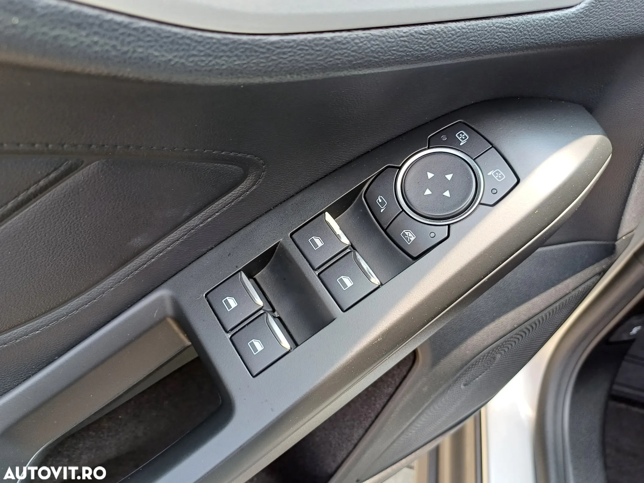 Ford Focus 1.0 EcoBoost Trend Edition - 18