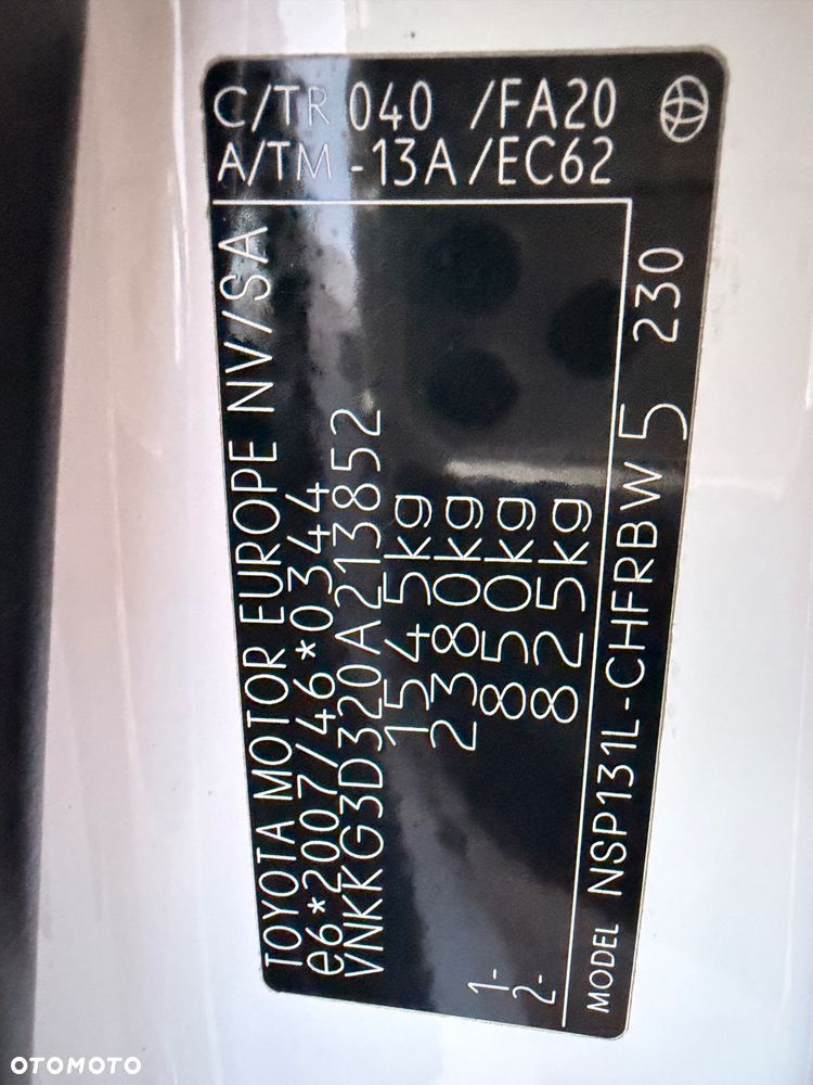 Toyota Yaris - 23