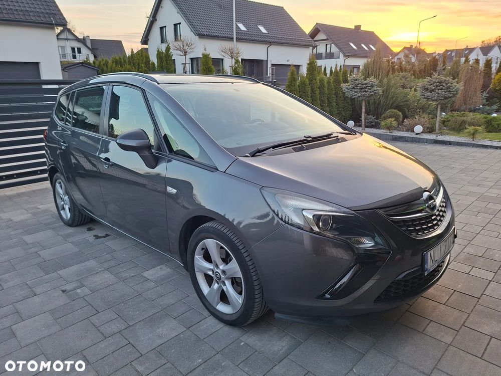 Opel Zafira - 1