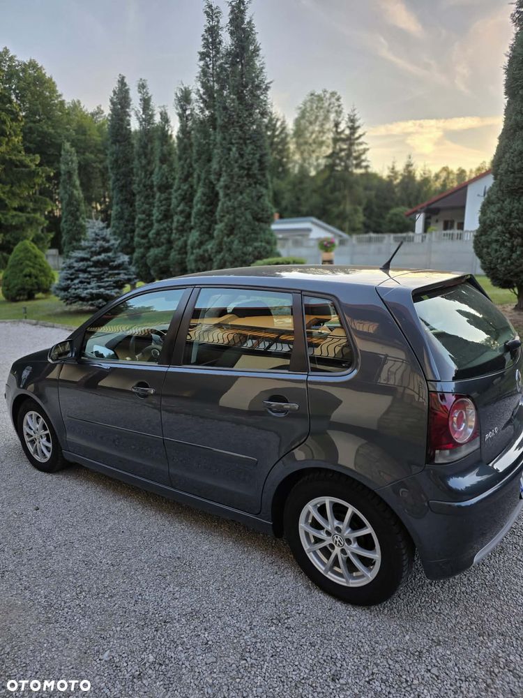 Volkswagen Polo 1.4 TDI Comfortline - 2