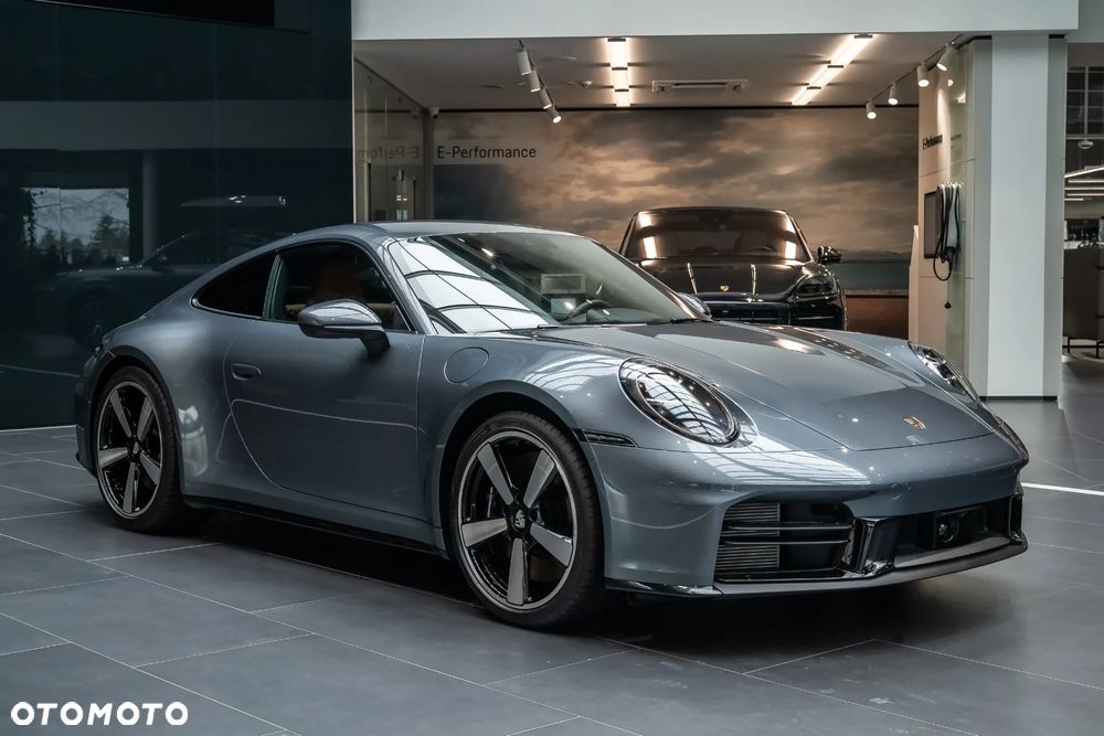 Porsche 911 Carrera S - 13