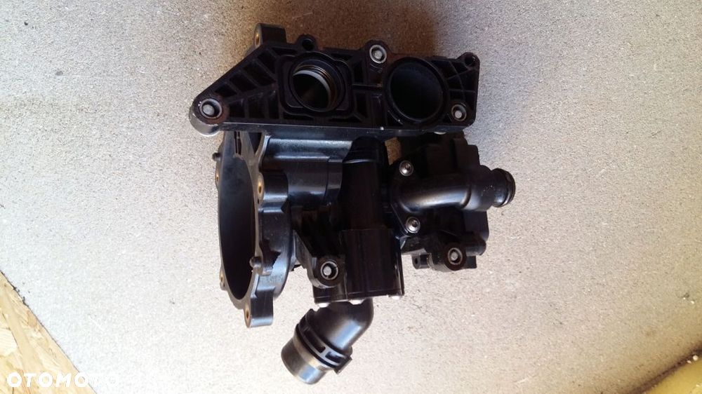 Pompa wody Audi VW Skoda 06L121111B - 2