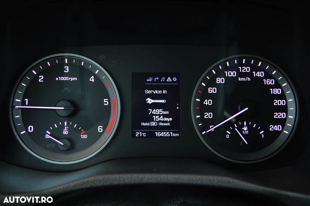 Hyundai Tucson blue 1.7 CRDi 2WD Style - 11