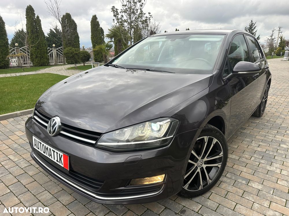 Volkswagen Golf 1.6 TDI BlueMotion Technology DSG Lounge - 1