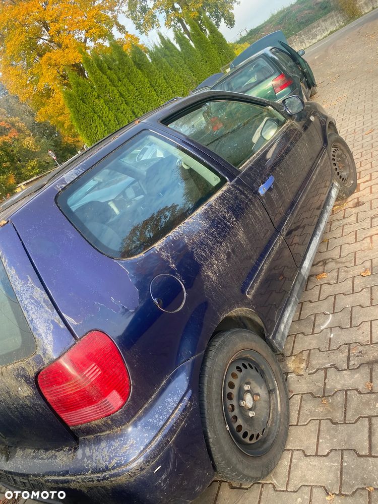 Volkswagen Polo 1.4 benzyna 55KW - 2