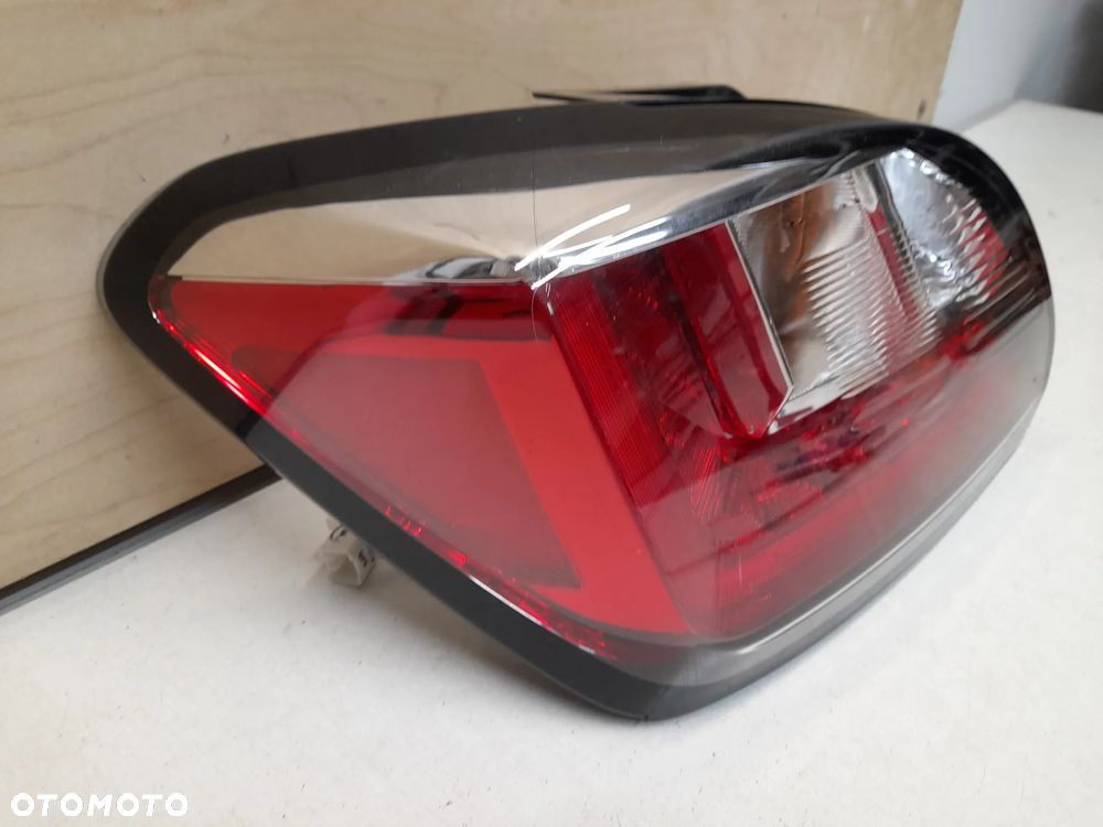 MITSUBISHI SPACE STAR II LIFT 20- LAMPA TYLNA LEWA 8330B245 - 2