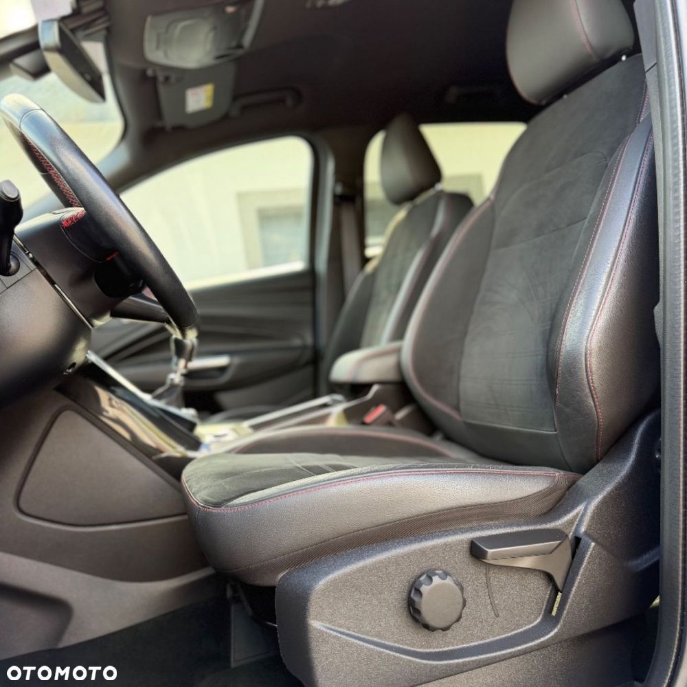 Ford Kuga - 18