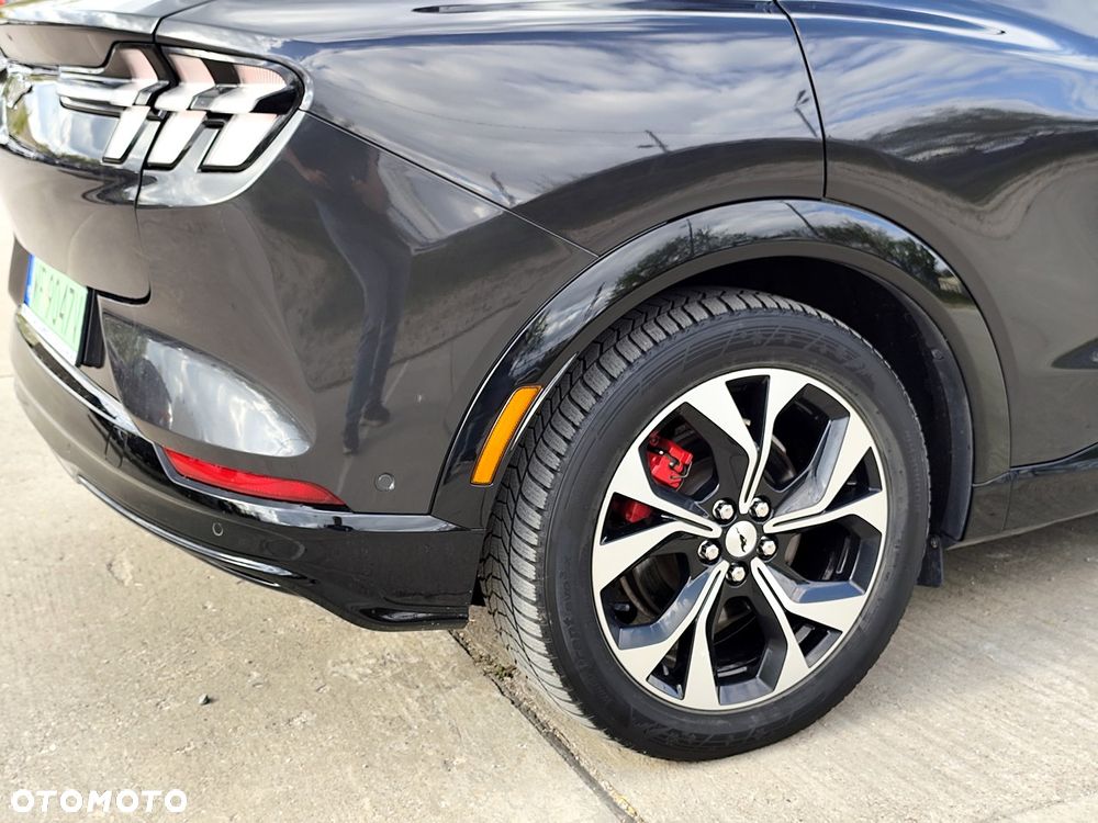 Ford Mustang Mach-E 91 kWh AWD Premium - 12