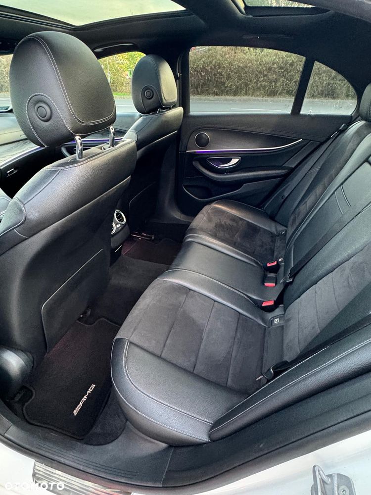 Mercedes-Benz Klasa E 220 d 4-Matic Business Edition 9G-TRONIC - 17