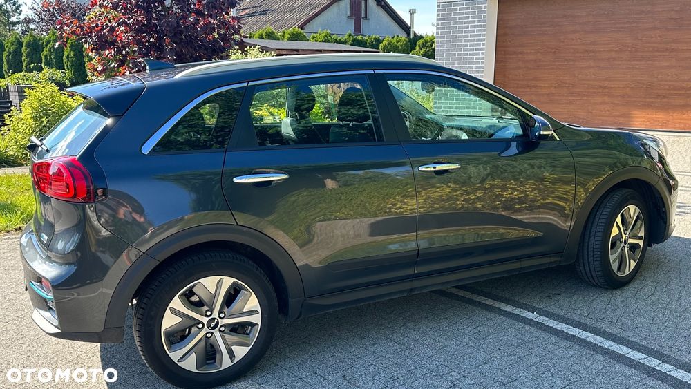 Kia Niro e-Niro 64kWh L - 5