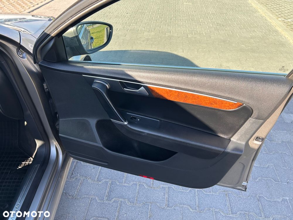 Volkswagen Passat 2.0 Blue TDI SCR Highline - 20