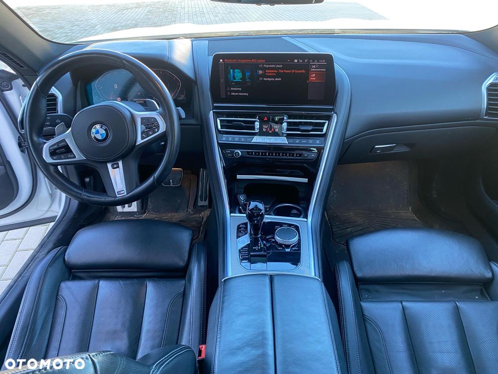 BMW Seria 8 840i xDrive - 13