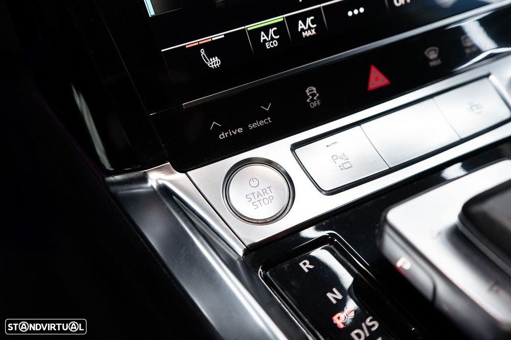 Audi e-tron 55 quattro S line - 35