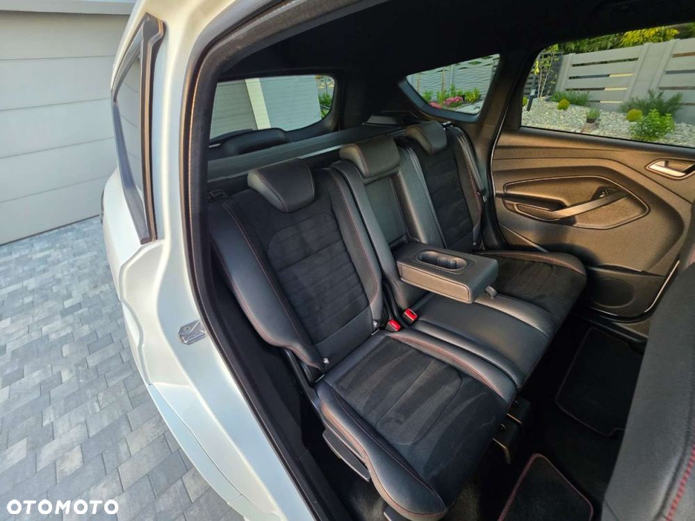 Ford Kuga - 23
