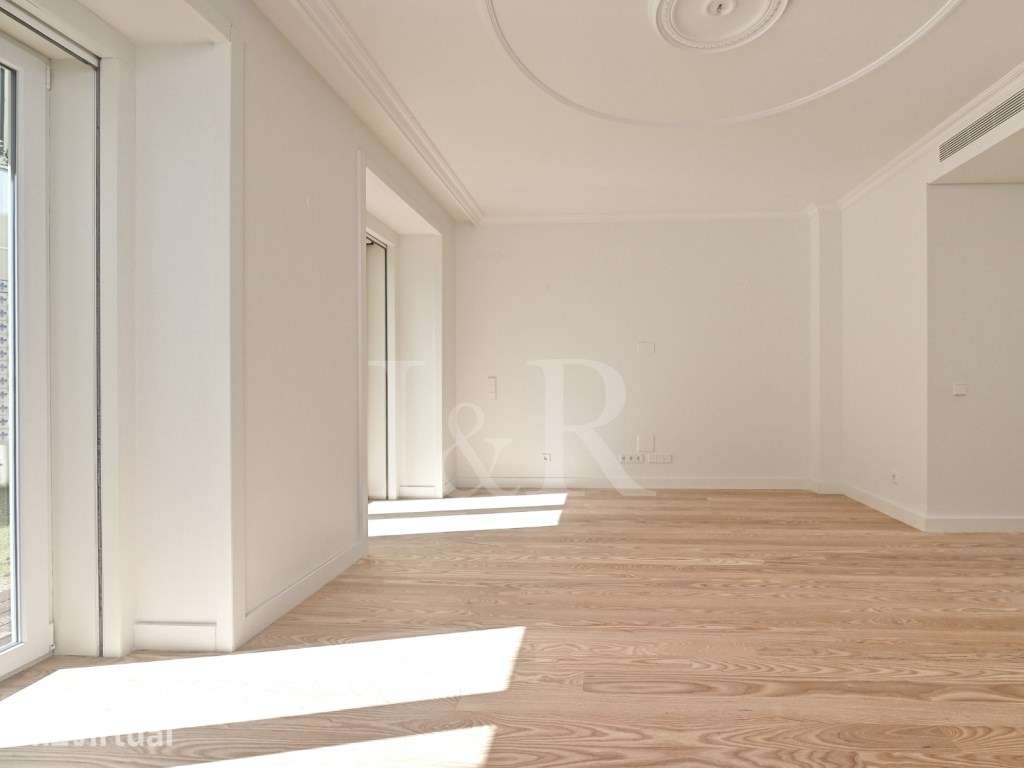 Apartamento T1 com pátio exterior junto ao Marquês Pombal, Lisboa - Grande imagem: 5/39