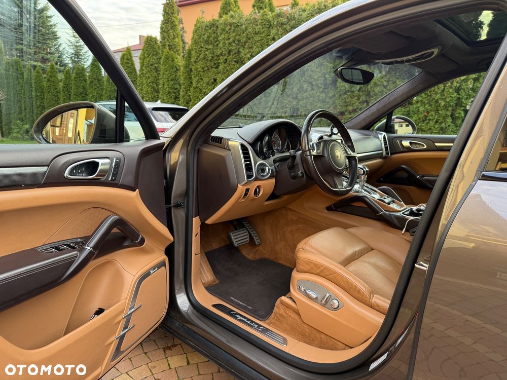 Porsche Cayenne S Diesel - 16