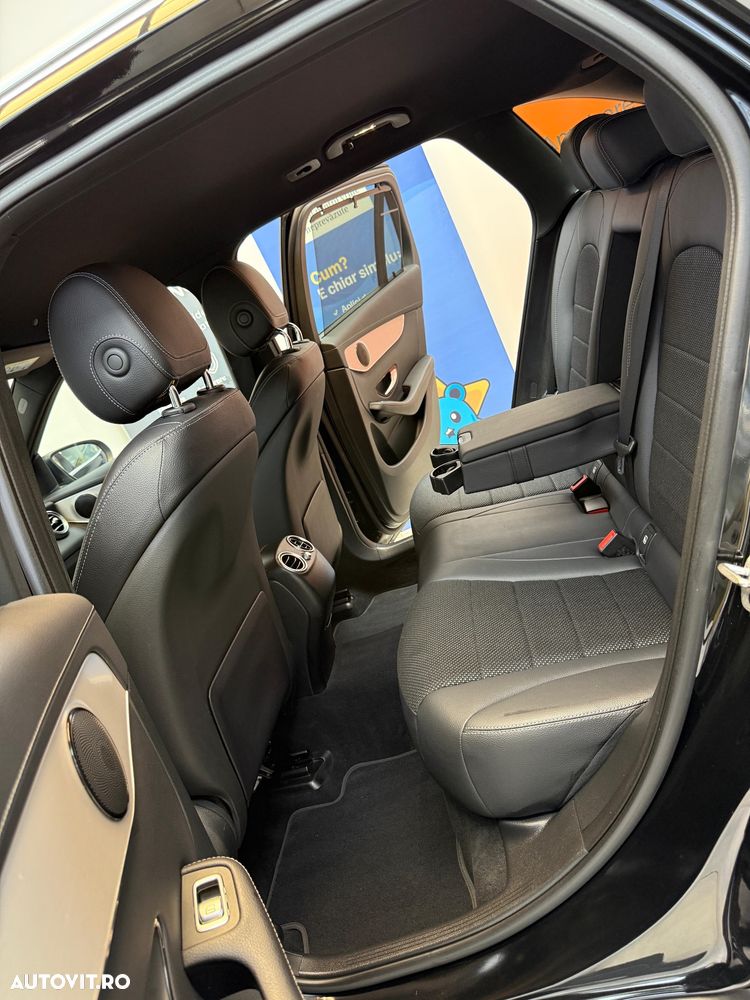 Mercedes-Benz GLC 250 4MATIC 9G-TRONIC Exclusive - 9