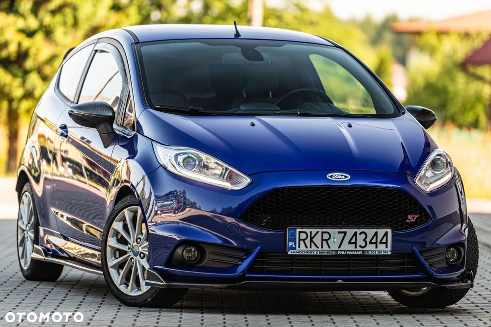 Ford Fiesta 1.6 EcoBoost ST - 12
