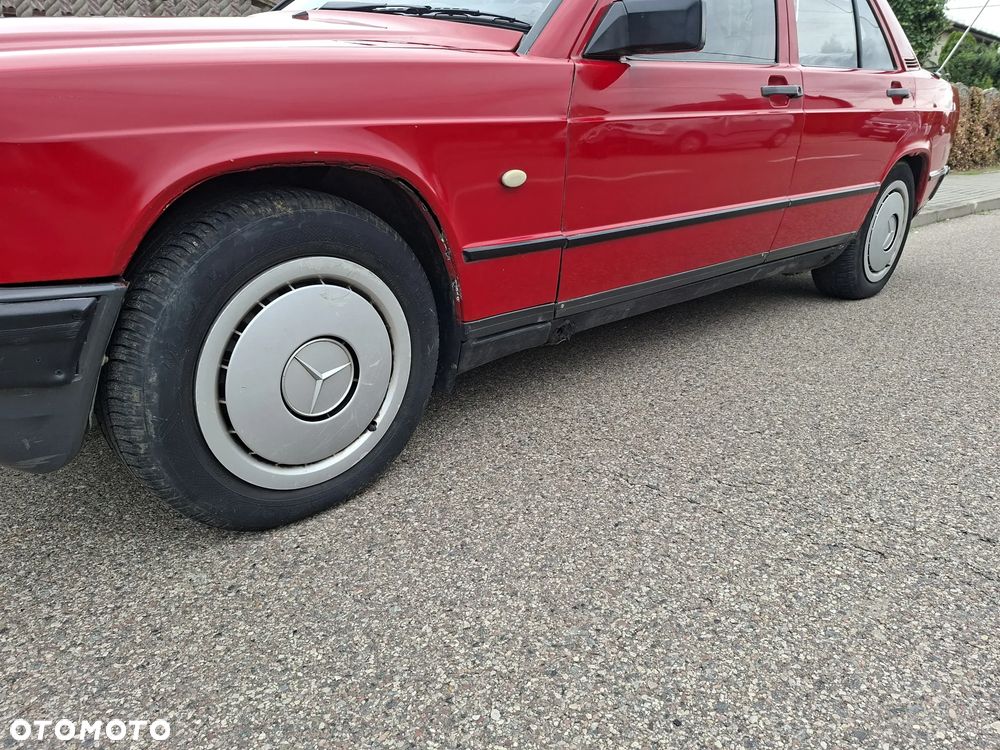 Mercedes-Benz W201 (190) - 9