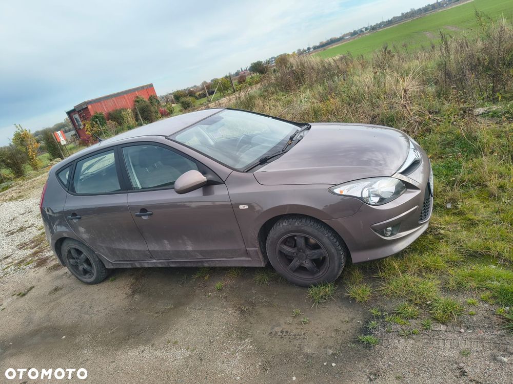 Hyundai I30 2011 photo 3