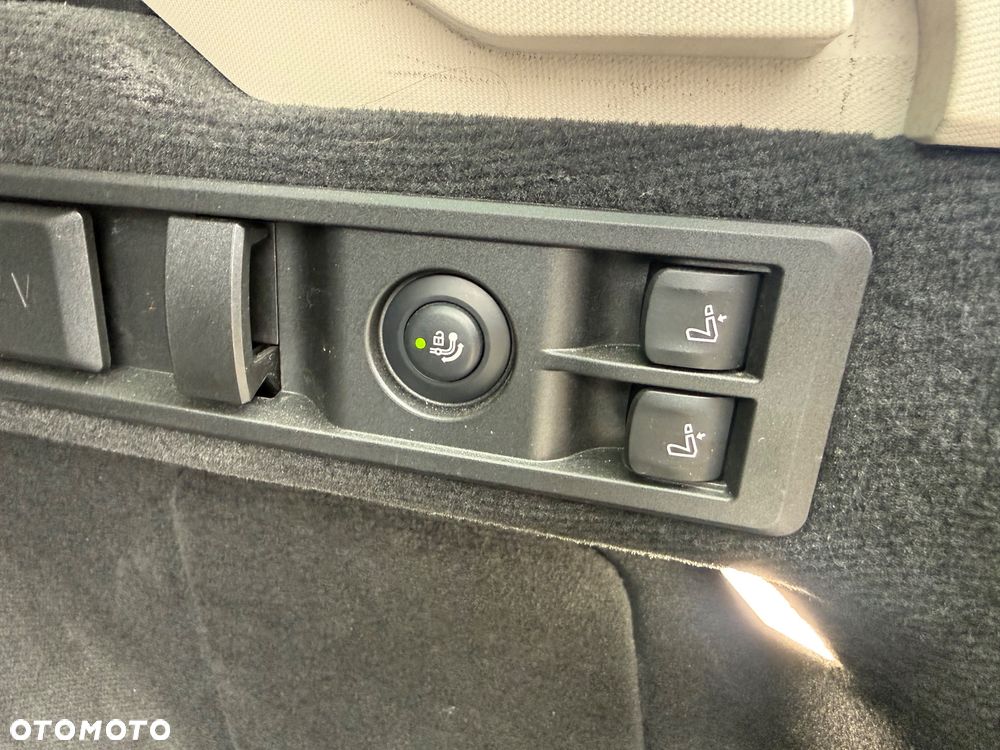 BMW Seria 3 320d MHEV Sport Line - 12