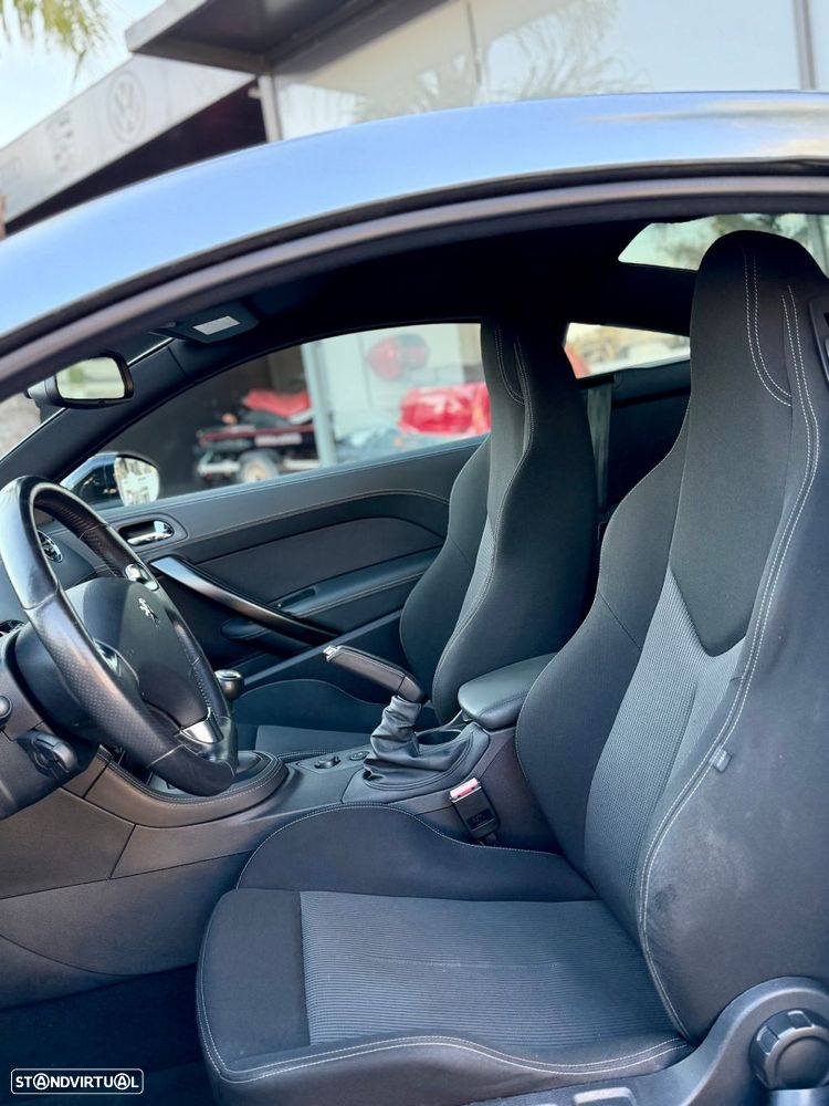 Peugeot RCZ 1.6 THP - 12