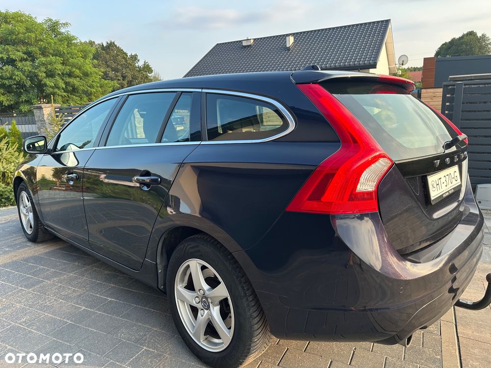 Volvo V60 D3 Geartronic Summum - 14
