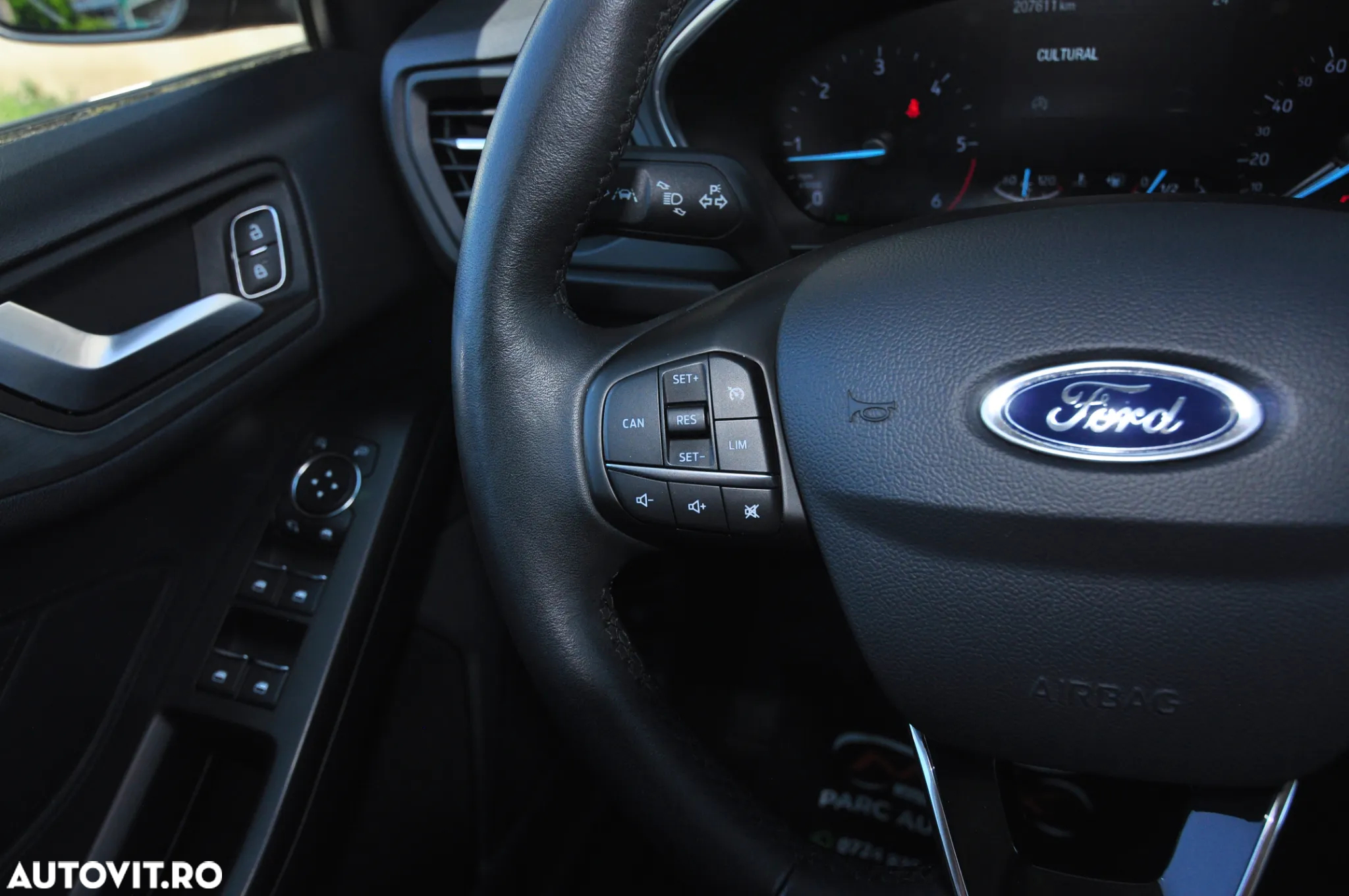 Ford Focus 1.5 EcoBlue Start-Stopp-System TITANIUM - 23