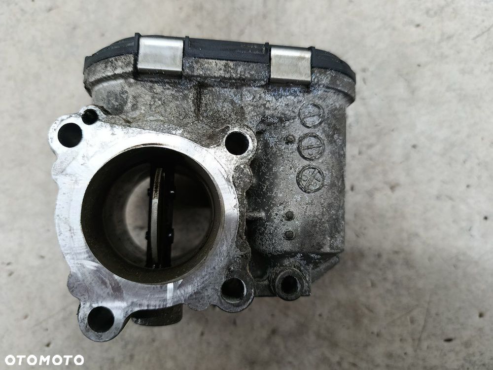 PRZEPUSTNICA RENAULT ESPACE IV 8200330810D 0281002681  BOSCH 2.0 DCI - 8