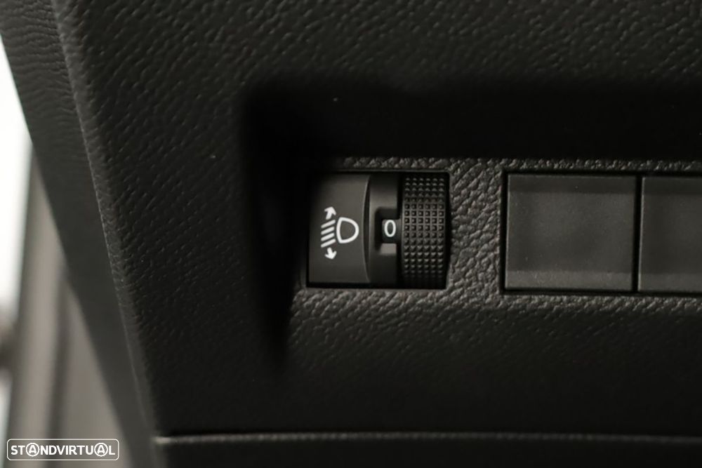 Peugeot e-208 51 kWh Allure - 20