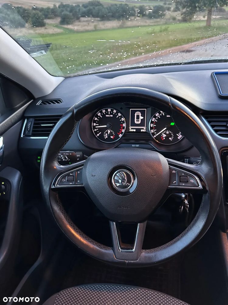 Skoda Octavia 1.6 TDI Active DSG - 18