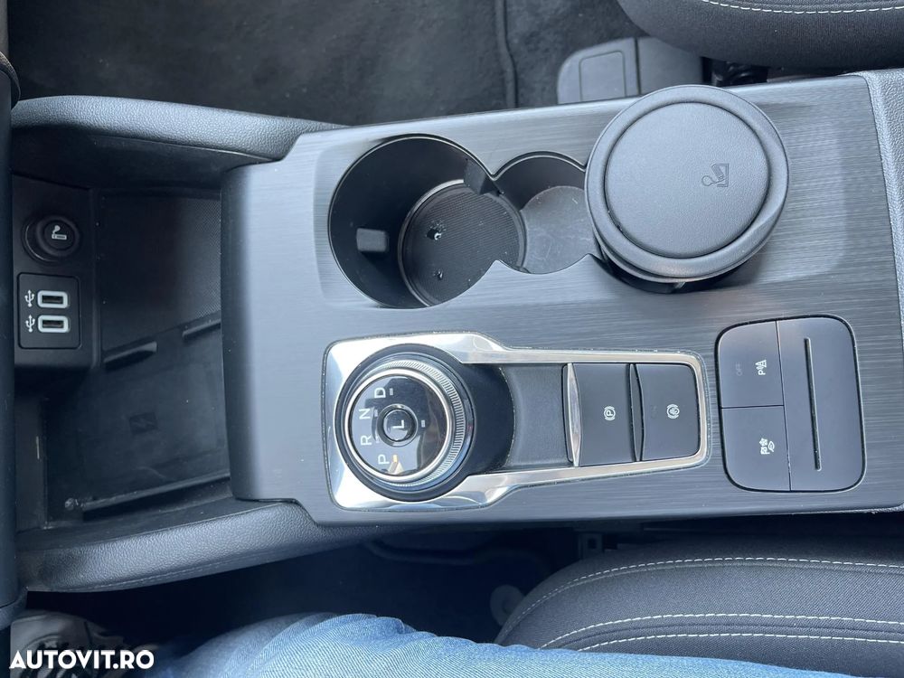 Ford Kuga - 14