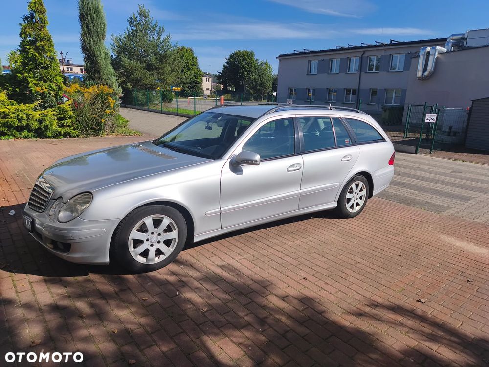 Mercedes-Benz Klasa E 220 CDI Classic - 16