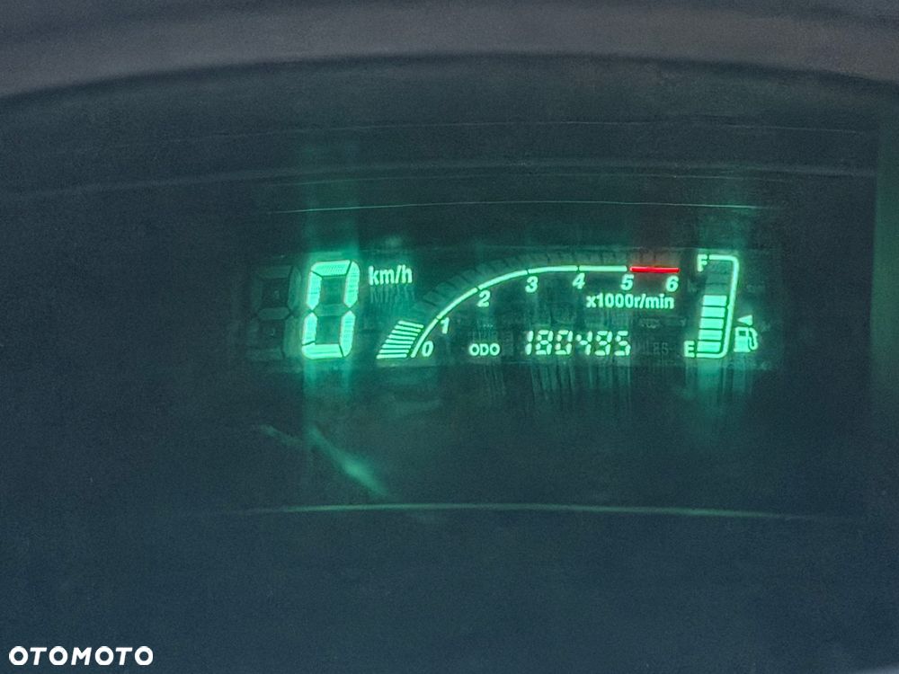 Toyota Yaris 1.4 D-4D Terra - 19