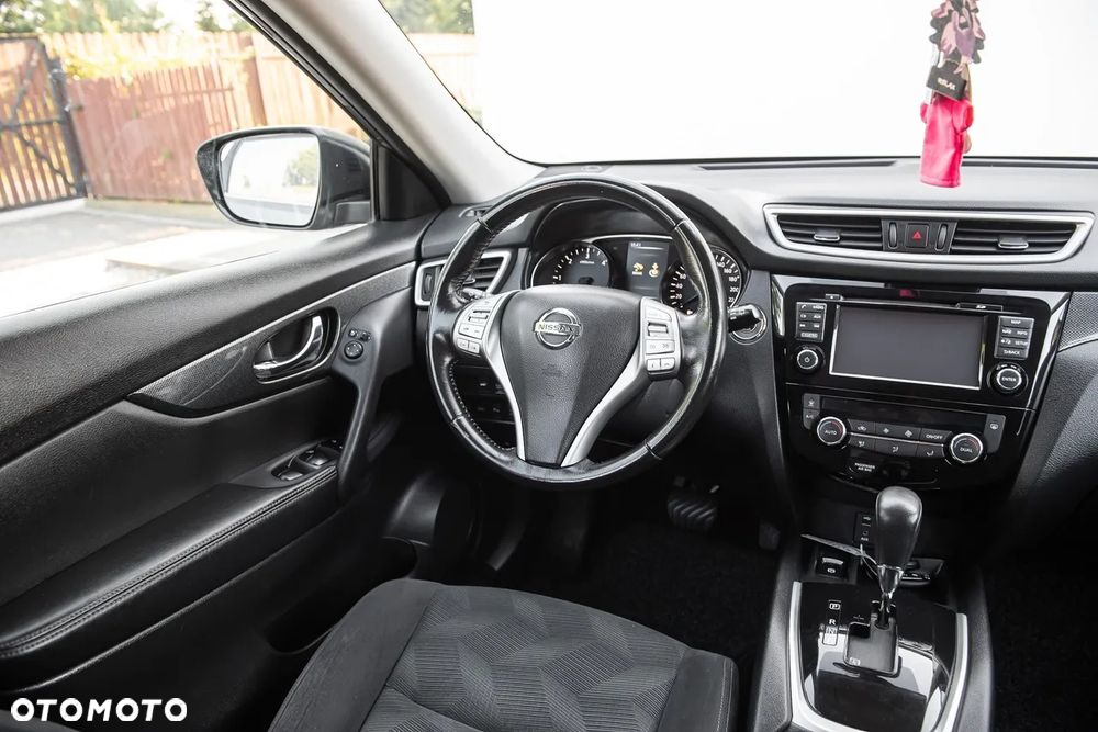 Nissan X-Trail - 25