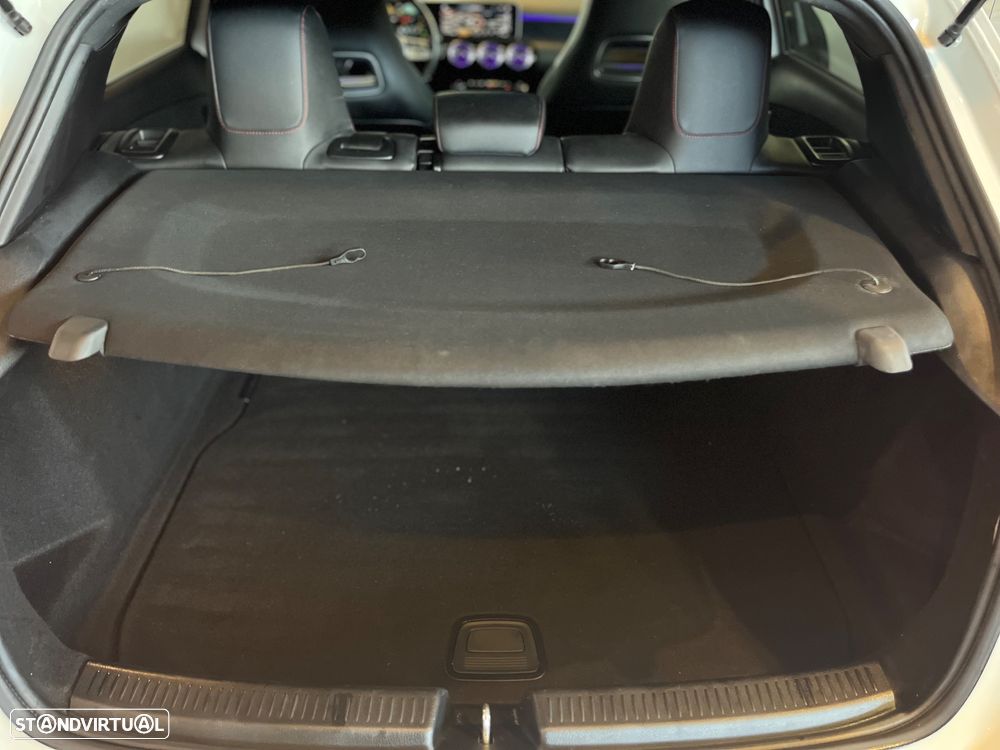 Mercedes-Benz A 180 d AMG Line Aut. - 37