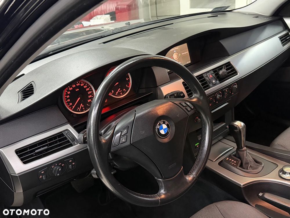 BMW Seria 5 - 35