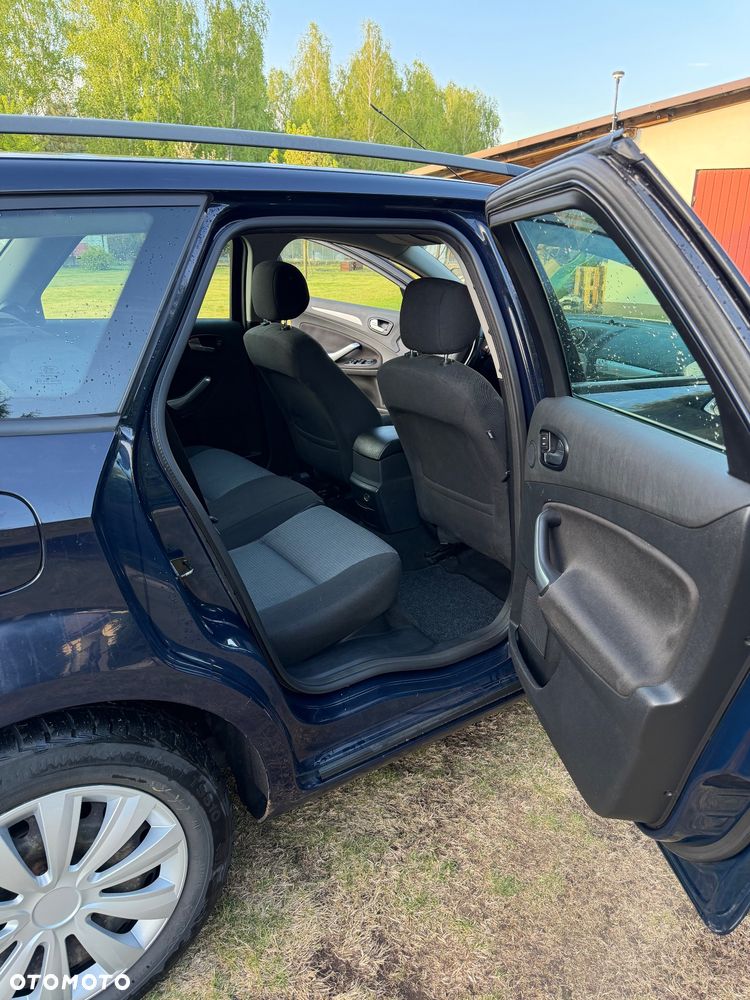 Ford Mondeo 2.0 TDCi Ambiente - 12